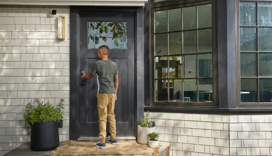 Vivint Smart Lock on home in Buffalo